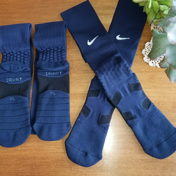 navy blue socks nike